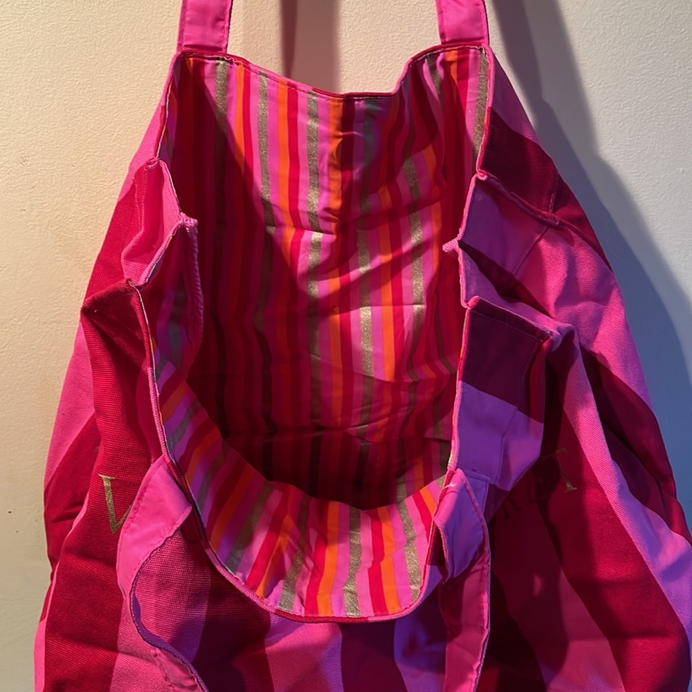 VS Tote - Picture 3 of 3